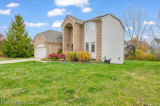 Builiding view two for 5967 Cedar Ridge, Ann Arbor, MI. 48103