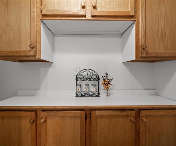 Builiding view ten for 61119 Heritage, South Lyon, MI. 48178