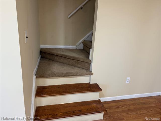 Builiding view seven for 41846 Langley, Sterling Heights, MI. 48313