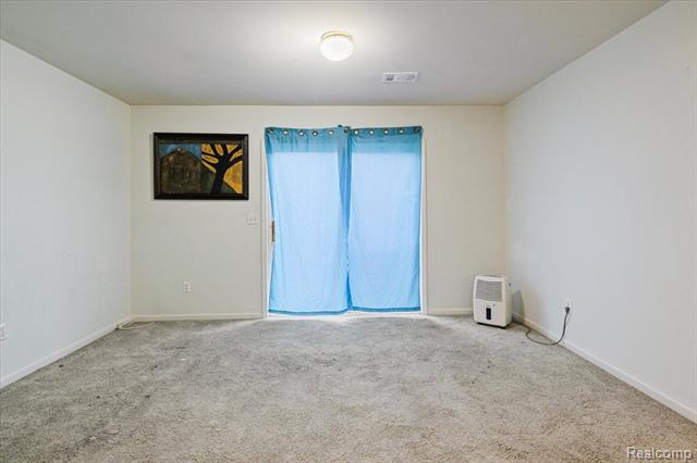 Builiding view seventeen for 9542 Overlook, Grand Blanc, MI. 48439