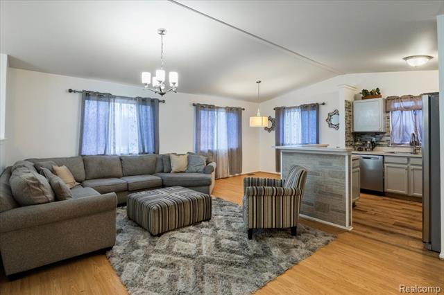 Builiding view three for 9542 Overlook, Grand Blanc, MI. 48439