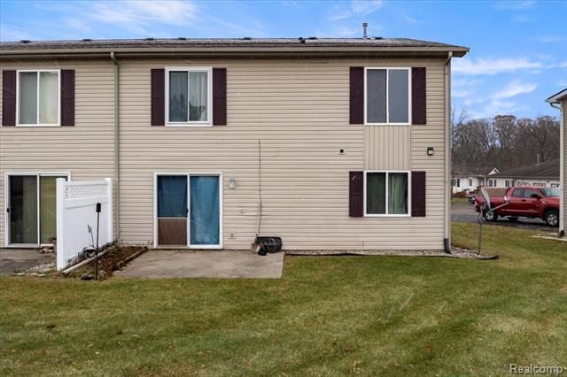 Builiding view twenty two for 9542 Overlook, Grand Blanc, MI. 48439