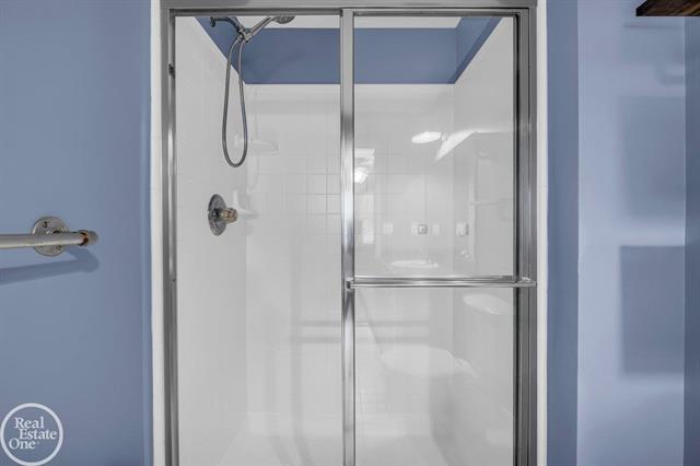 Builiding view fifteen for 29212 Philadelphia, New Baltimore, MI. 48051