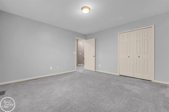 Builiding view seventeen for 29212 Philadelphia, New Baltimore, MI. 48051