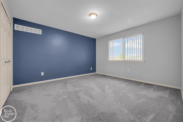 Builiding view sixteen for 29212 Philadelphia, New Baltimore, MI. 48051