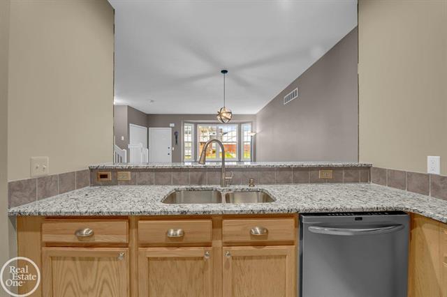 Builiding view ten for 29212 Philadelphia, New Baltimore, MI. 48051