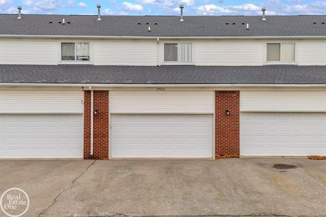 Builiding view twenty nine for 29212 Philadelphia, New Baltimore, MI. 48051