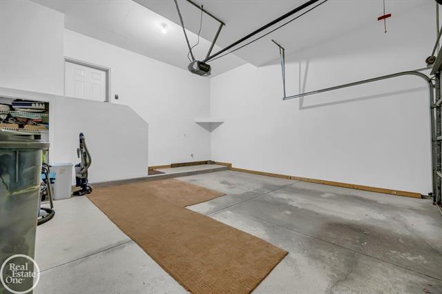 Builiding view twenty six for 29212 Philadelphia, New Baltimore, MI. 48051