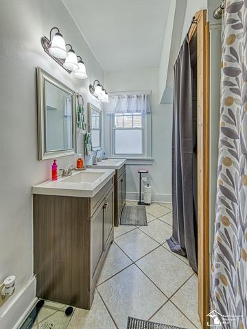 Builiding view eight for 928 Wolverine, Monroe, MI. 48161