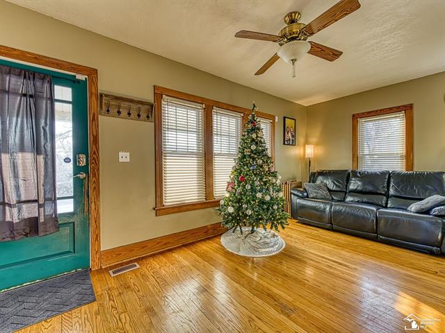 Builiding view fourteen for 928 Wolverine, Monroe, MI. 48161