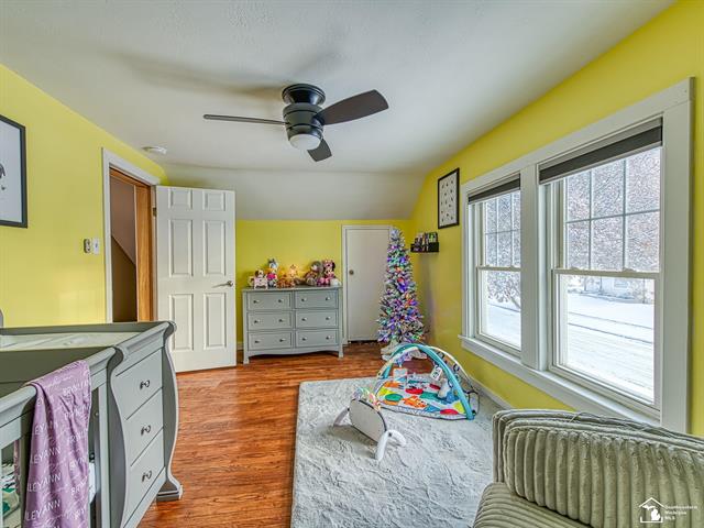 Builiding view seventeen for 928 Wolverine, Monroe, MI. 48161