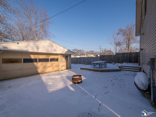 Builiding view twenty seven for 928 Wolverine, Monroe, MI. 48161