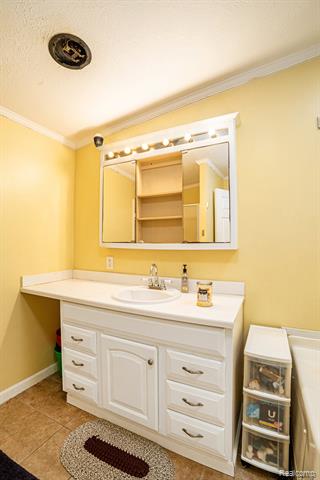 Builiding view thirteen for 1756 Skyview Drv, Brighton, MI. 48114