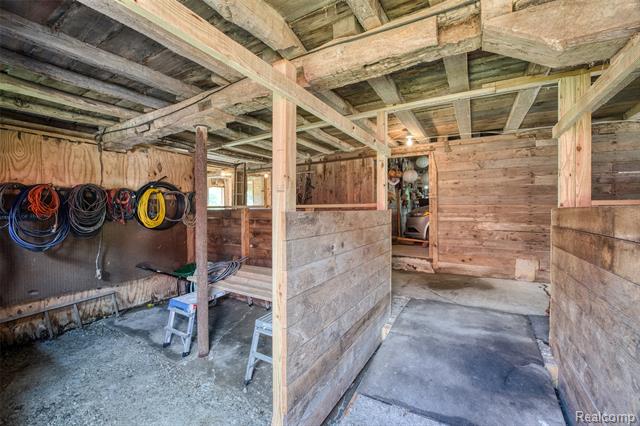 Builiding view fifty one for 1310 Brauer, Oxford, MI. 48371