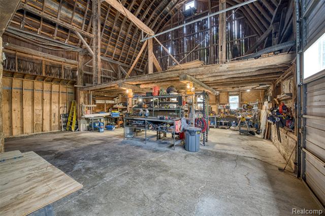Builiding view fifty two for 1310 Brauer, Oxford, MI. 48371