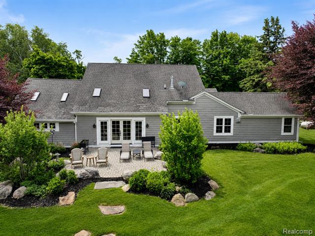 Builiding view seventy for 1310 Brauer, Oxford, MI. 48371