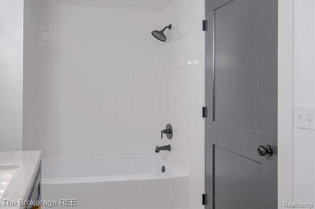 Builiding view twenty five for 1684 Liberty, Lapeer, MI. 48446