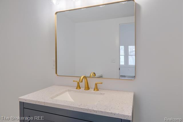 Builiding view twenty two for 1684 Liberty, Lapeer, MI. 48446