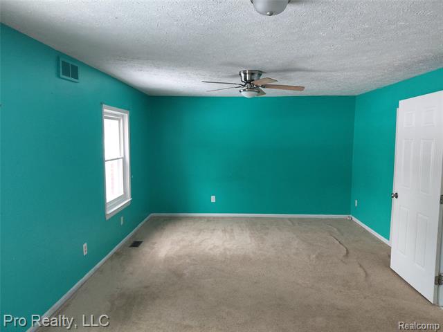 Builiding view fourteen for 8445 Crestshire Dr, Ypsilanti, MI. 48197