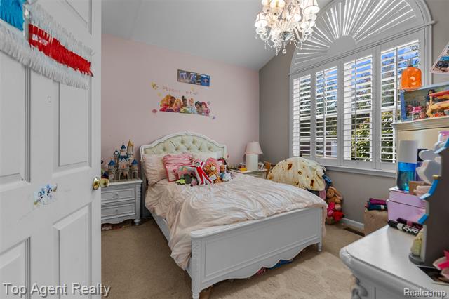 Builiding view seventeen for 44258 Constellation, Sterling Heights, MI. 48314