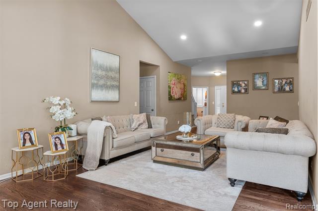 Builiding view six for 44258 Constellation, Sterling Heights, MI. 48314