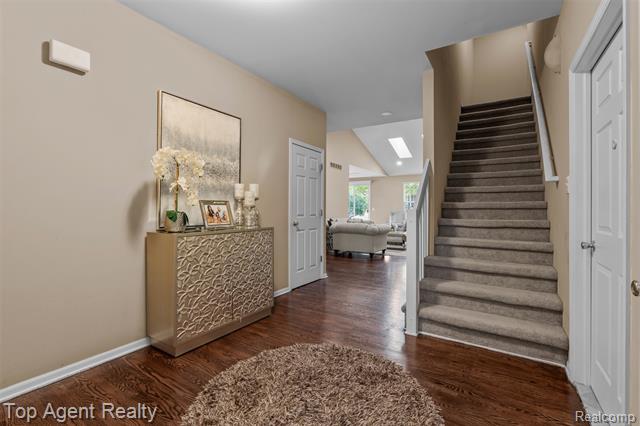 Builiding view thirteen for 44258 Constellation, Sterling Heights, MI. 48314