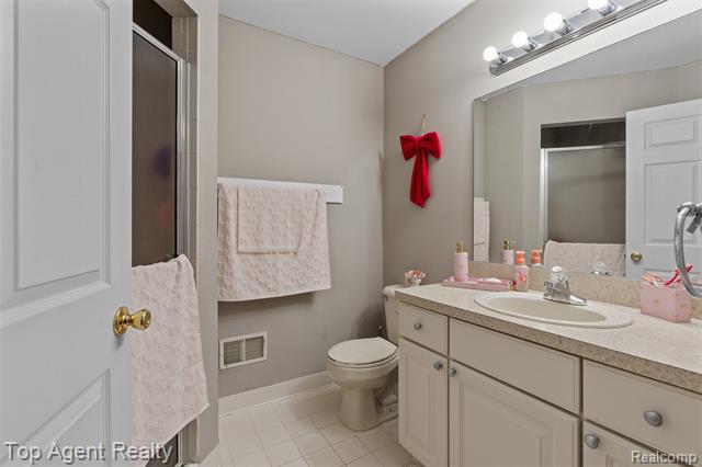 Builiding view twenty one for 44258 Constellation, Sterling Heights, MI. 48314