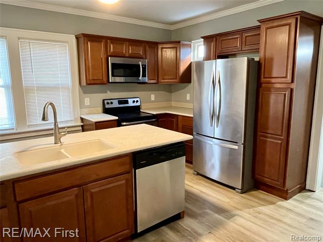 Builiding view five for 16320 Masonic, Fraser, MI. 48026