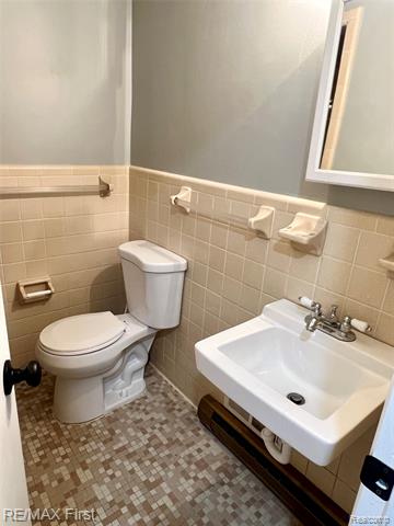 Builiding view nineteen for 16320 Masonic, Fraser, MI. 48026