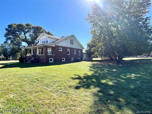 Builiding view twenty four for 16320 Masonic, Fraser, MI. 48026