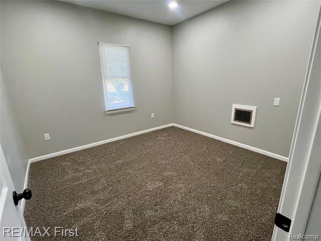 Builiding view twenty one for 16320 Masonic, Fraser, MI. 48026