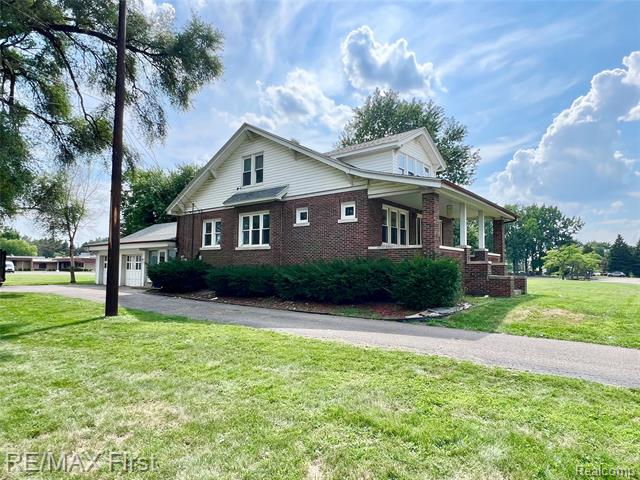 Builiding view twenty seven for 16320 Masonic, Fraser, MI. 48026