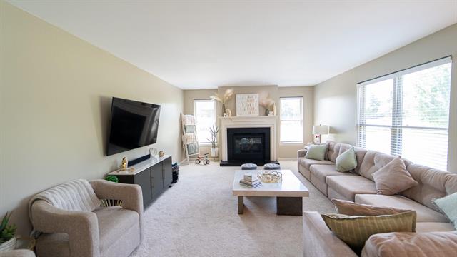 Builiding view eight for 6030 Vineyard, Ann Arbor, MI. 48108