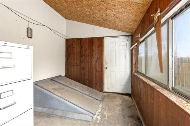 Builiding view ten for 876 Briggs Rd, Quincy, MI. 49082