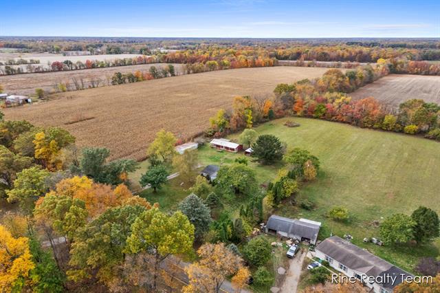 Builiding view twenty six for 876 Briggs Rd, Quincy, MI. 49082