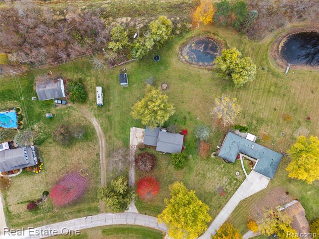 Builiding view forty one for 5122 Elizabeth Lane, Almont, MI. 48003