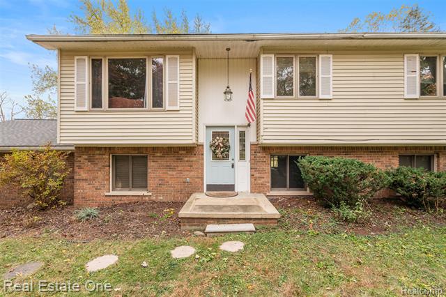 Builiding view one for 5122 Elizabeth Lane, Almont, MI. 48003