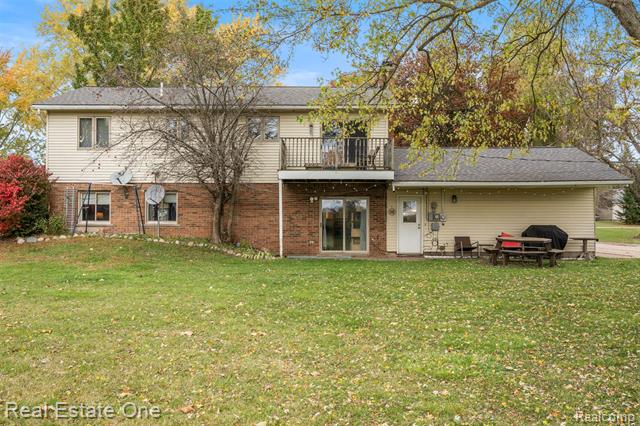 Builiding view thirty four for 5122 Elizabeth Lane, Almont, MI. 48003