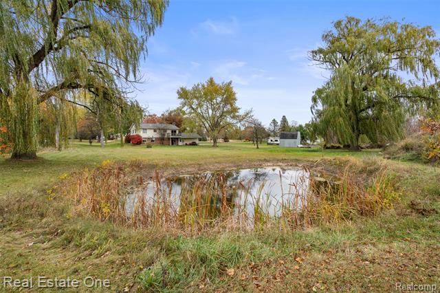 Builiding view thirty seven for 5122 Elizabeth Lane, Almont, MI. 48003