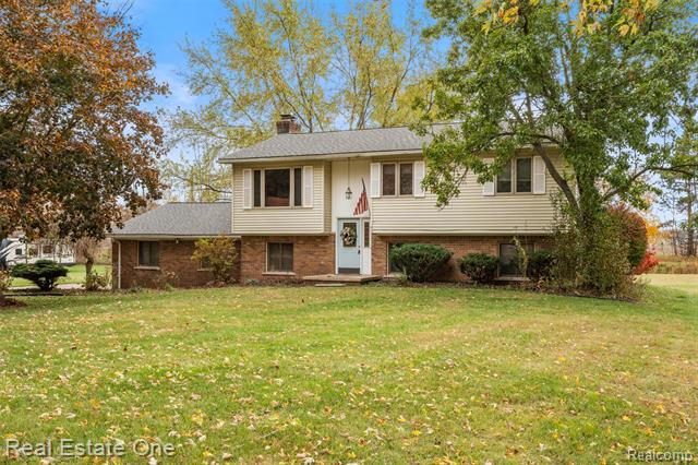 Builiding view three for 5122 Elizabeth Lane, Almont, MI. 48003