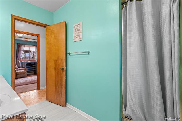 Builiding view twenty nine for 5122 Elizabeth Lane, Almont, MI. 48003