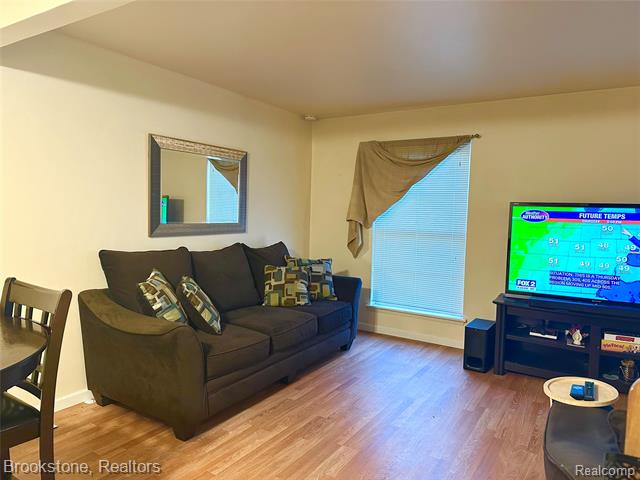 Builiding view five for 35487 Townley Dr Unit 282, Sterling Heights, MI. 48312