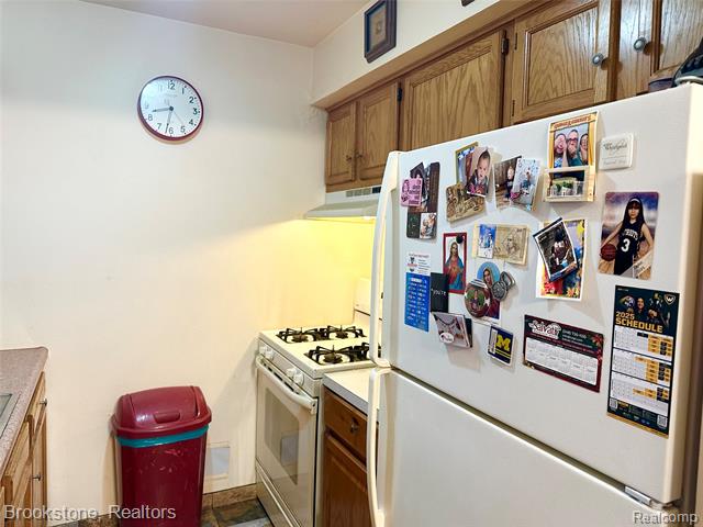 Builiding view seven for 35487 Townley Dr Unit 282, Sterling Heights, MI. 48312