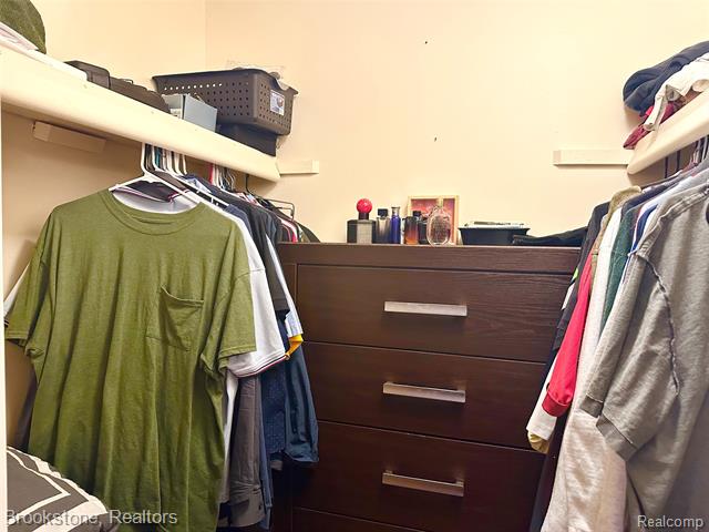 Builiding view twelve for 35487 Townley Dr Unit 282, Sterling Heights, MI. 48312