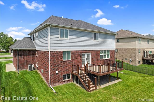 Builiding view eight for 26608 Fountain View, New Baltimore, MI. 48051