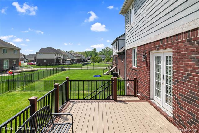 Builiding view ten for 26608 Fountain View, New Baltimore, MI. 48051