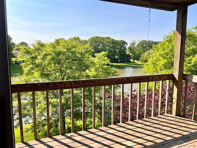 Builiding view twenty four for 9836 Hawthorne Glen, Grosse Ile, MI. 48138