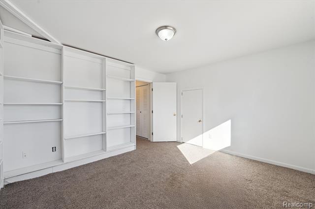 Builiding view twenty one for 9836 Hawthorne Glen, Grosse Ile, MI. 48138