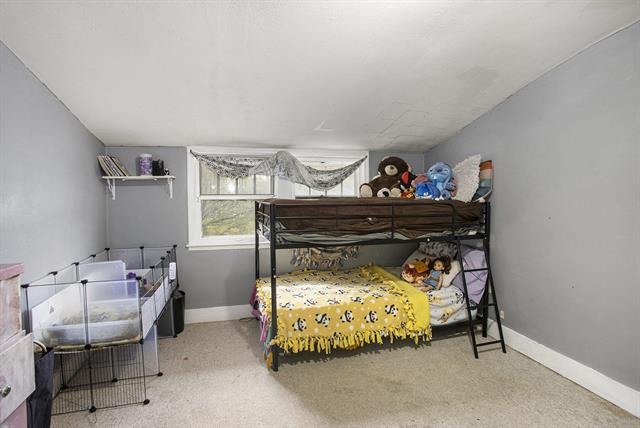 Builiding view eighteen for 839 Lay, Kalamazoo, MI. 49001