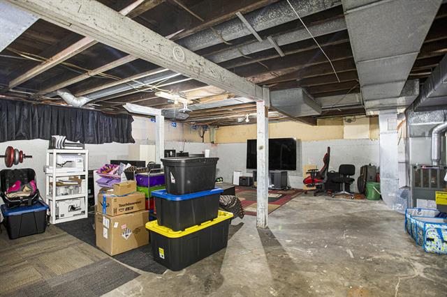 Builiding view twenty three for 839 Lay, Kalamazoo, MI. 49001